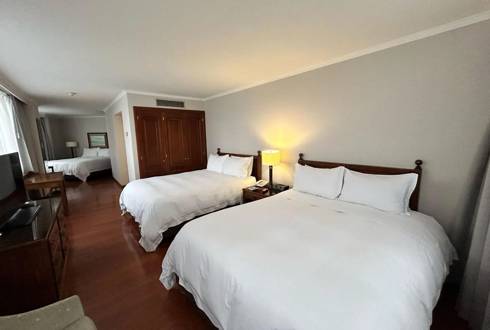 Cosmos 100 Hotel & Centro De Convenciones - Hoteles Cosmos بوغوتا
