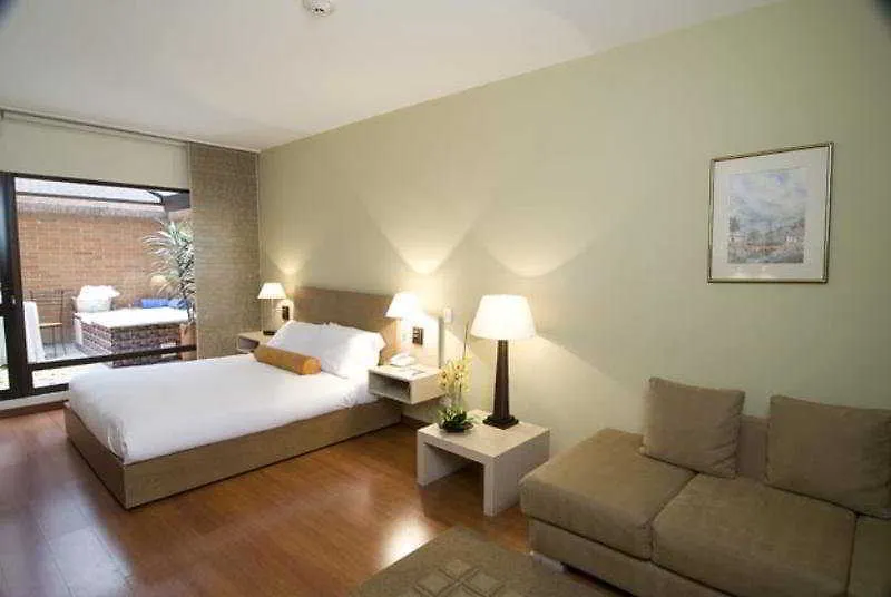 Cosmos 100 Hotel & Centro De Convenciones - Hoteles Cosmos بوغوتا كولومبيا