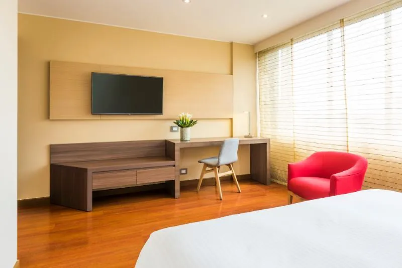 Cosmos 100 Hotel & Centro De Convenciones - Hoteles Cosmos بوغوتا